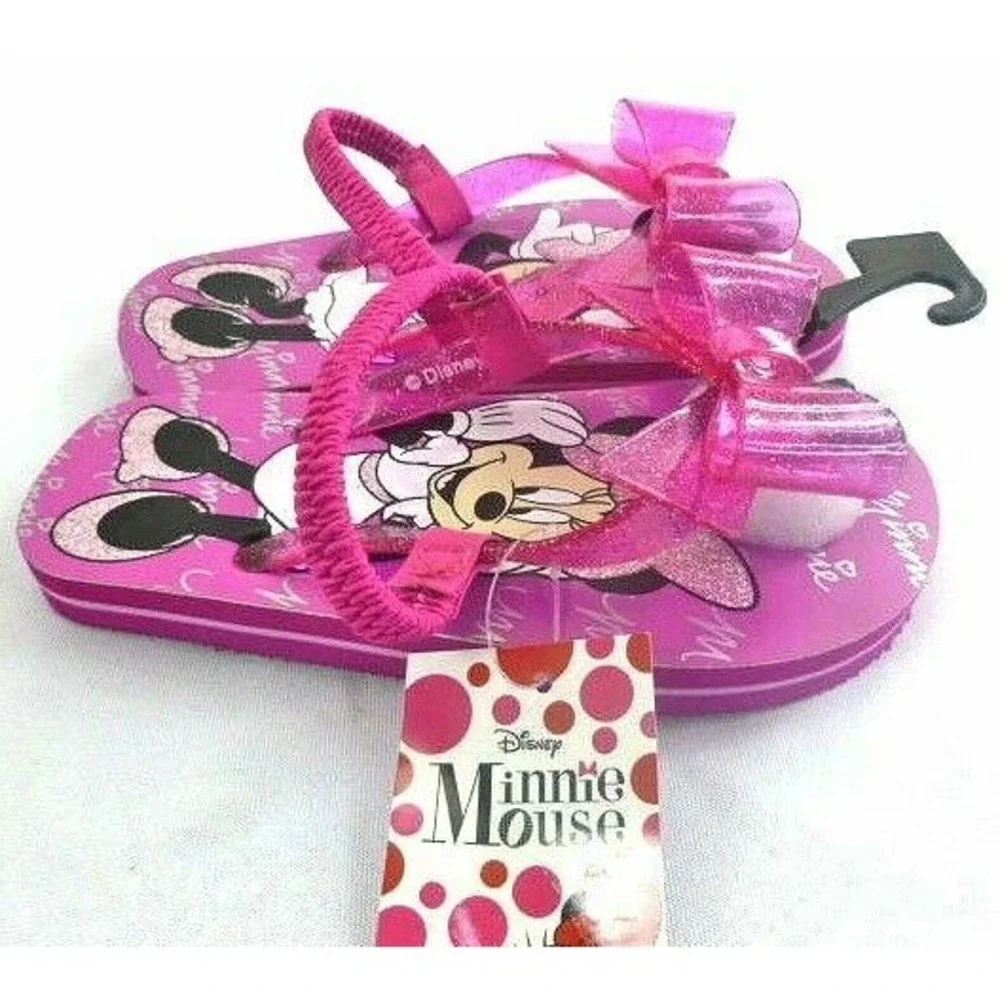 Disney pictured bows