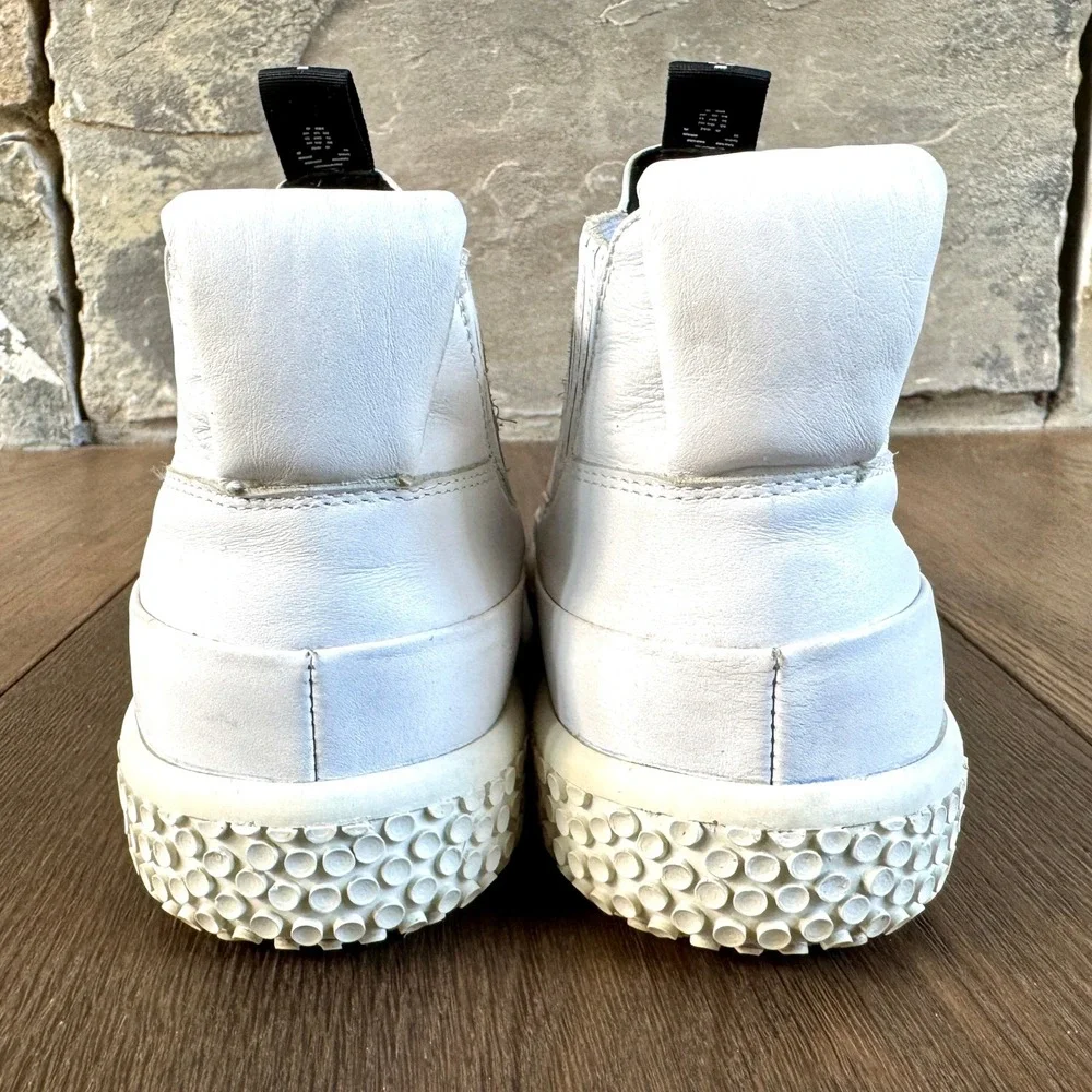 O.X.S. white leather
