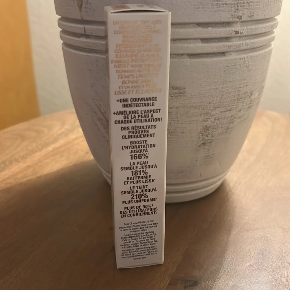 B19 CHARLOTTE TILBURY BEAUTIFUL SKIN FOUNDATION-10 NEUTRAL NEUTRE NIB