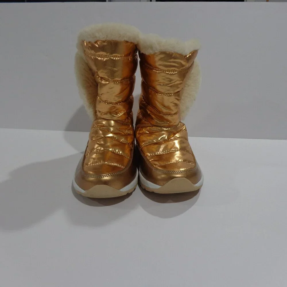 CHEEKS Fit Body Womens PUFFER Lightweight Boots Rose‎ Gold Quilted Soft Size 6W
