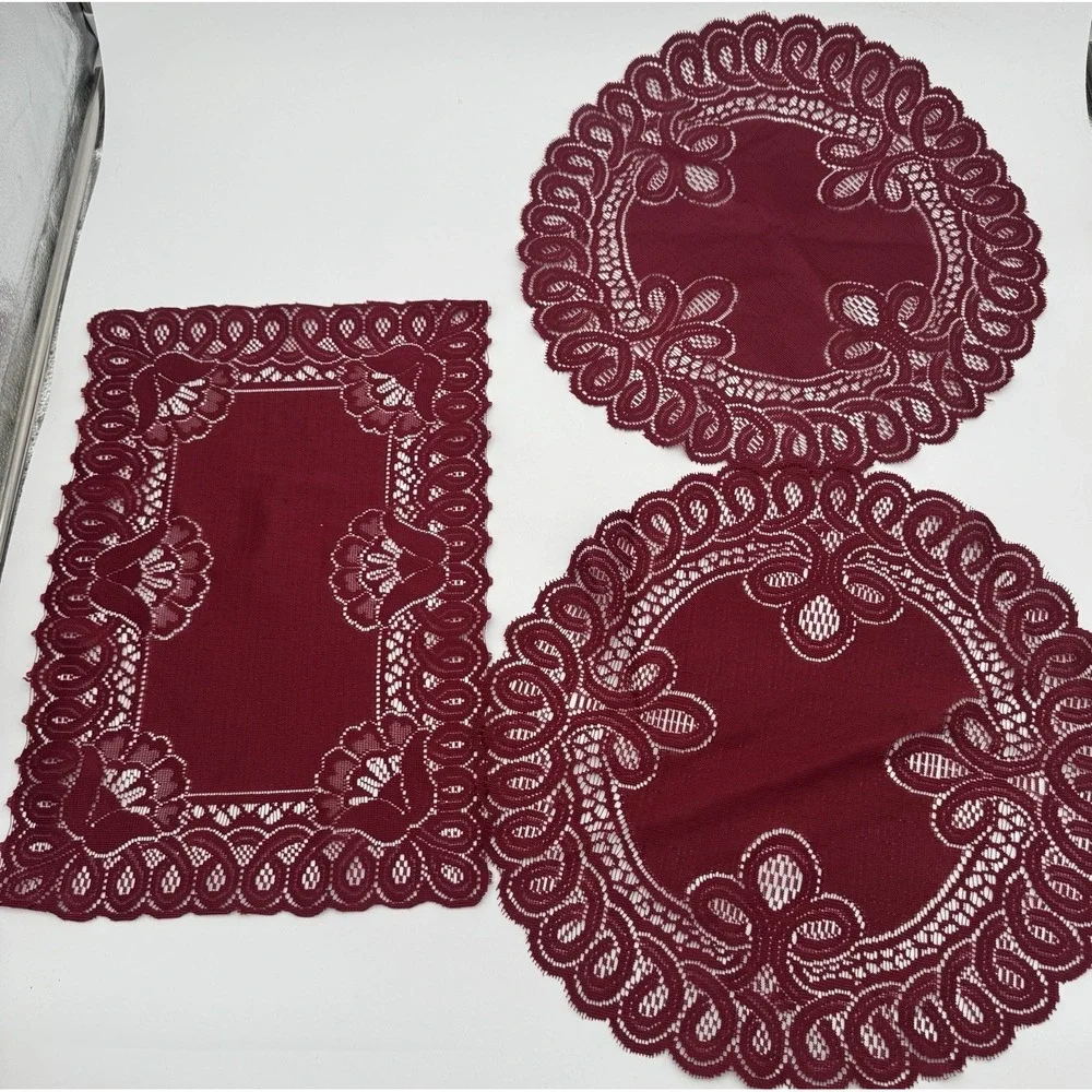 Vintage Red Lace Doilies & Placemat Set 3 Scalloped‎ Floral Table Decor