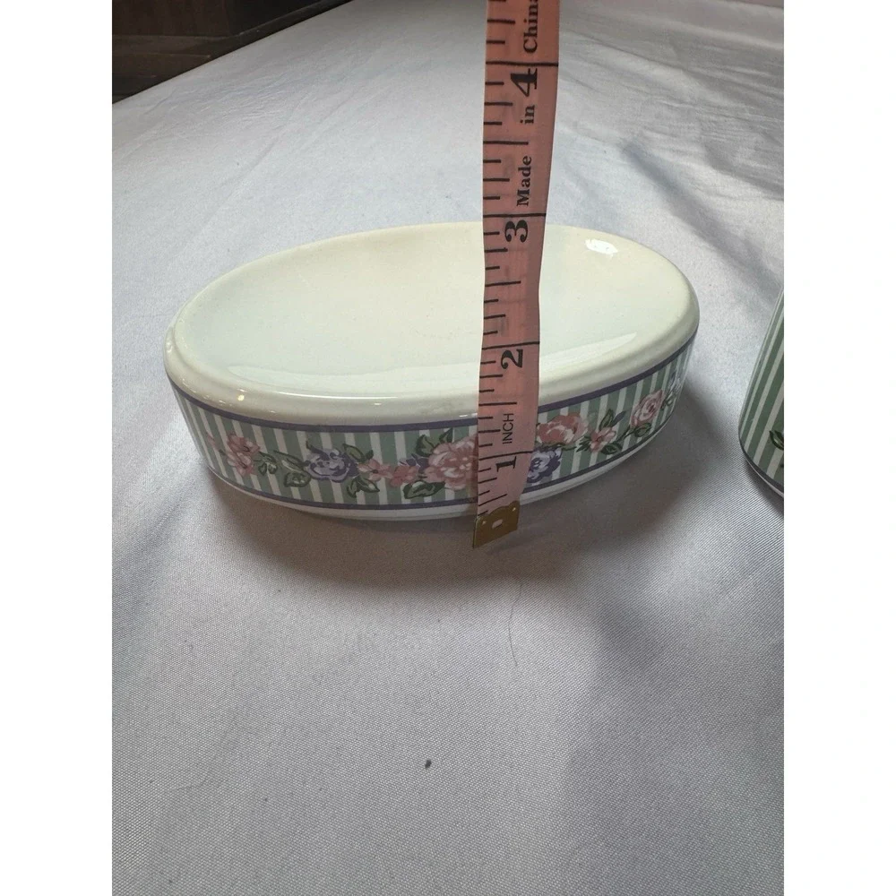 The Unbranded Brand cute great cracks