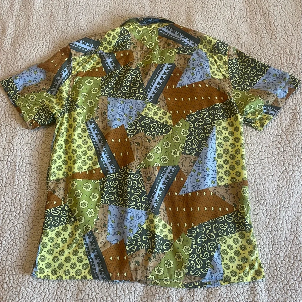Levi’s‎ Relaxed Fit Men’s Camp Shirt Colorful Patchwork Design Medium