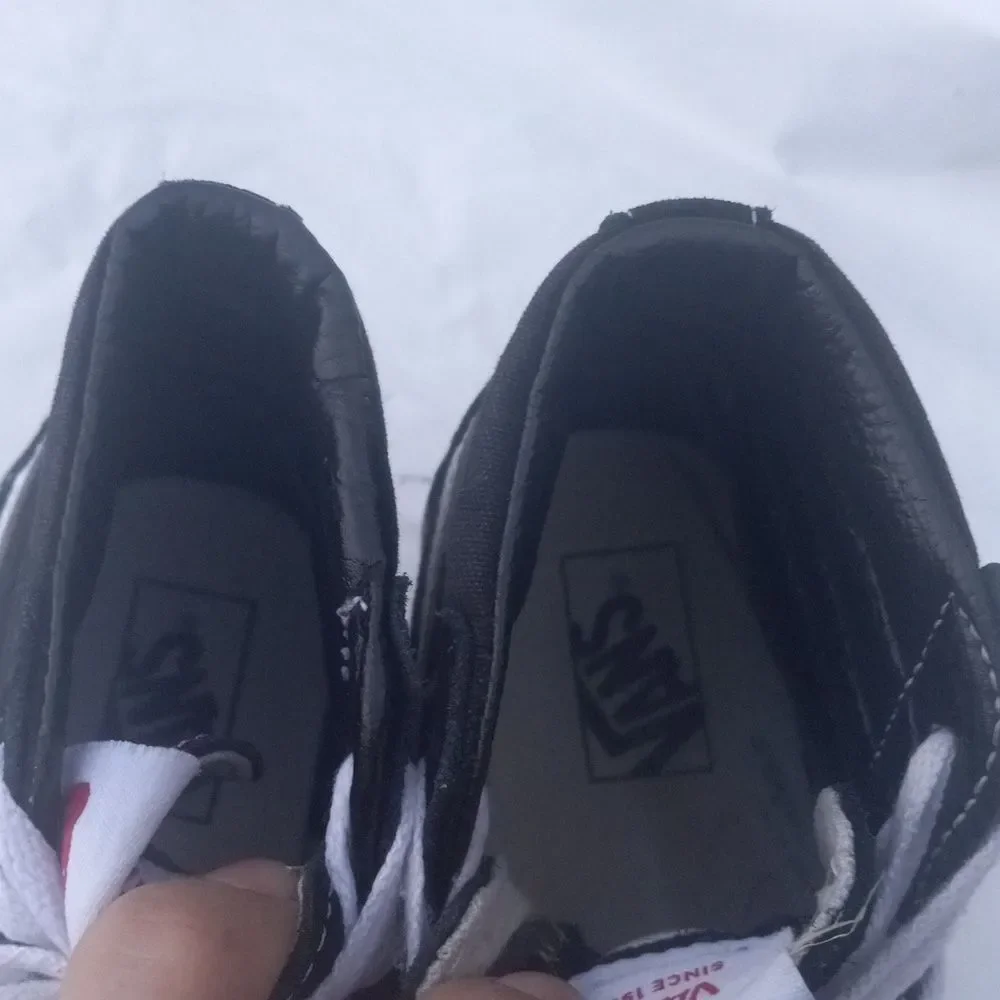 Vans SK8-HI Shoes Black & White Kids Size 1
