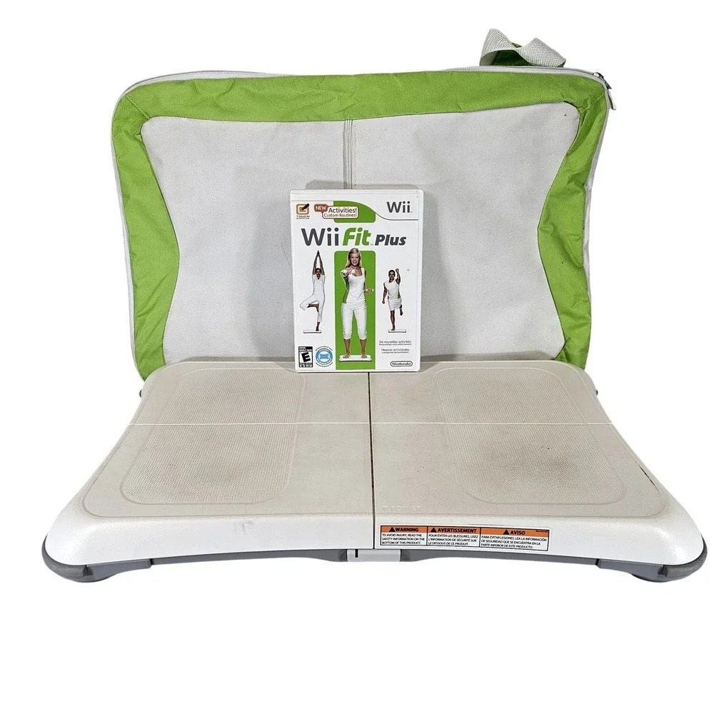 Nintendo Wii Balance Board White Wii Fit Plus Game & Carry Bag‎ Wireless Console