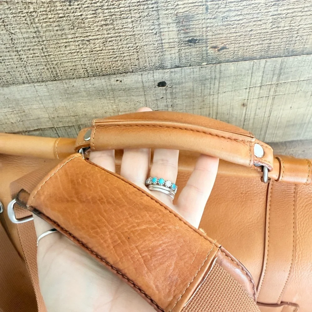 Kenneth Cole Reaction pre loved