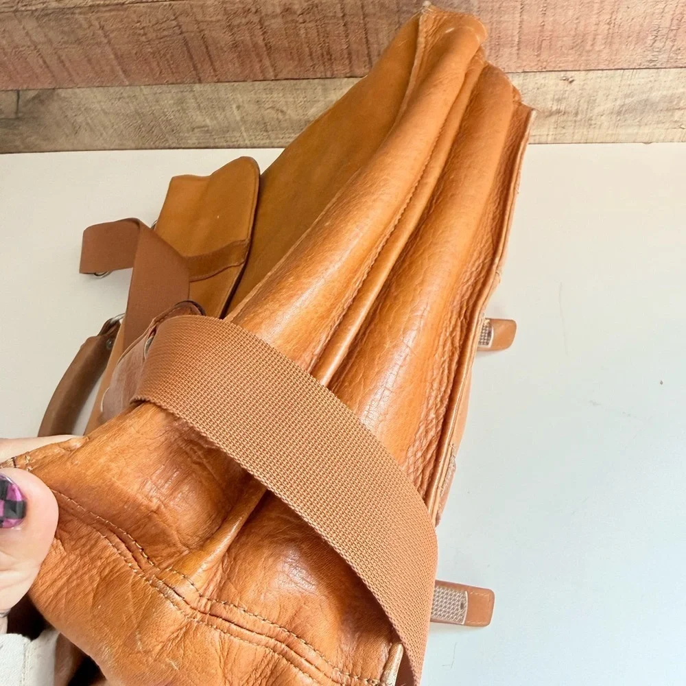 Kenneth Cole Reaction pre loved