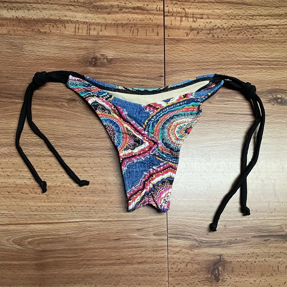 N/A bikini bottom