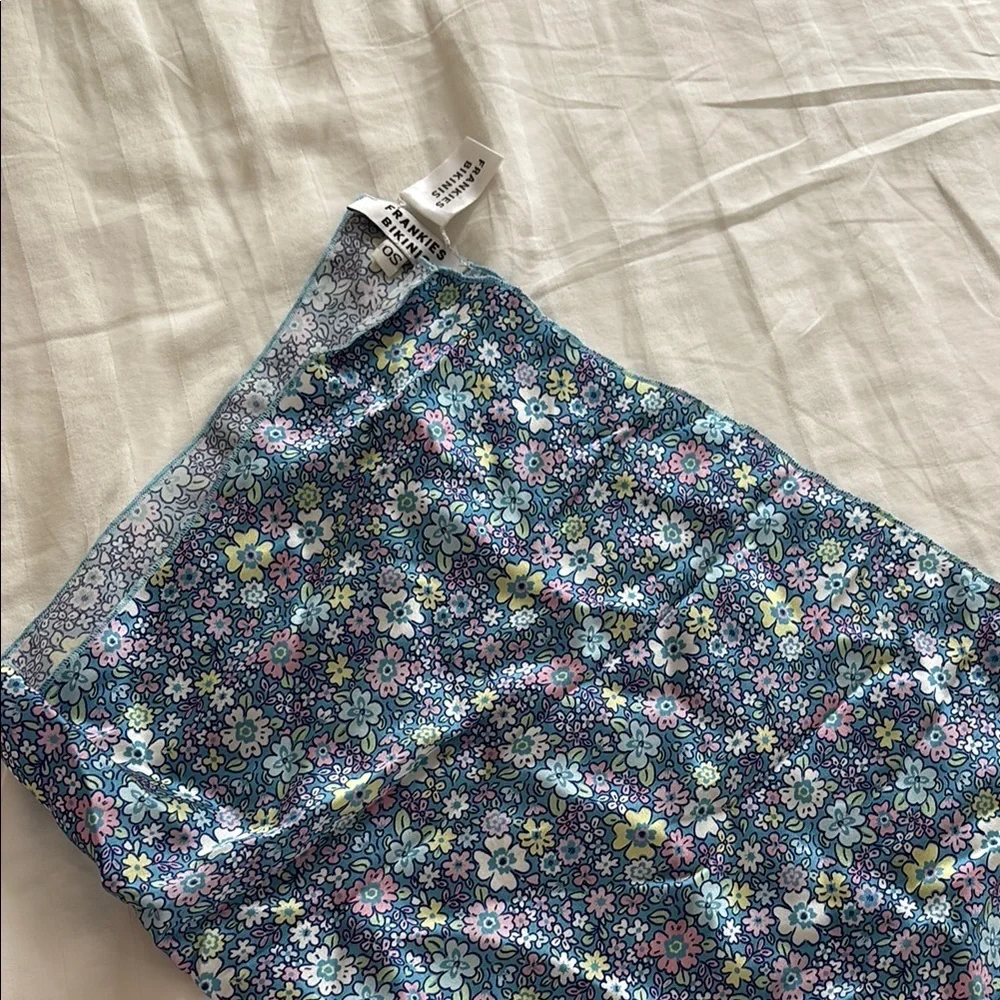 New Frankie’s Bikini Heidi silk scarf