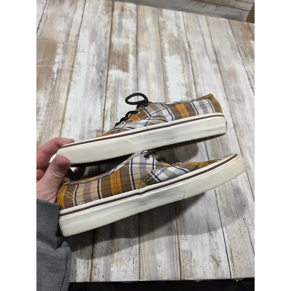 Vans there are
