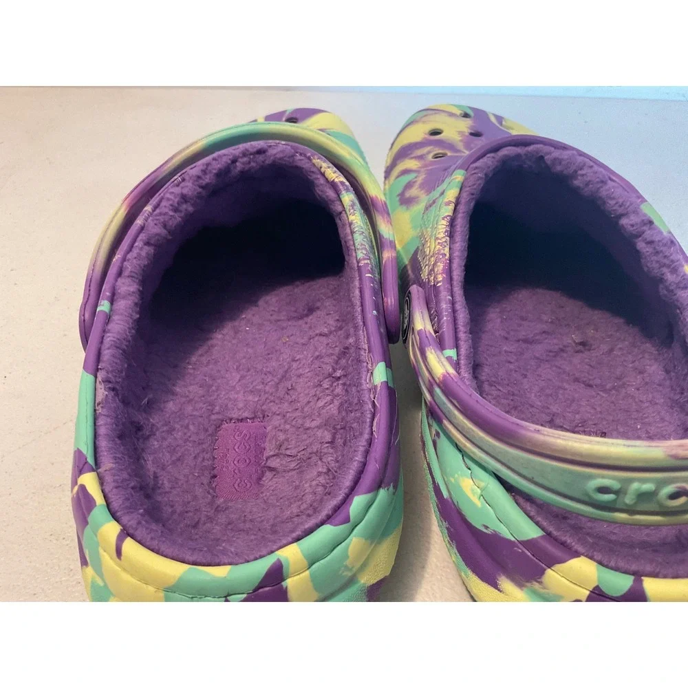 CROCS slip lined