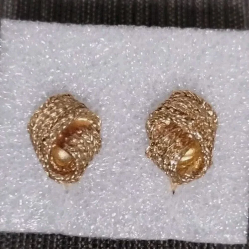 Vintage Christian Dior Knot Gold Tone Clip-On Earrings ~ Signed