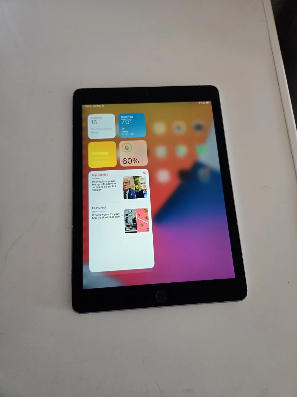 Apple tablet responsive