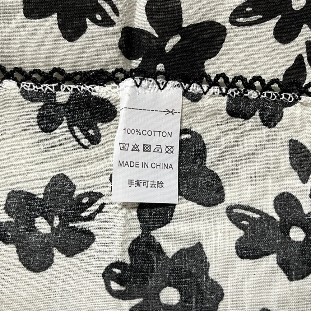 N/A chic black