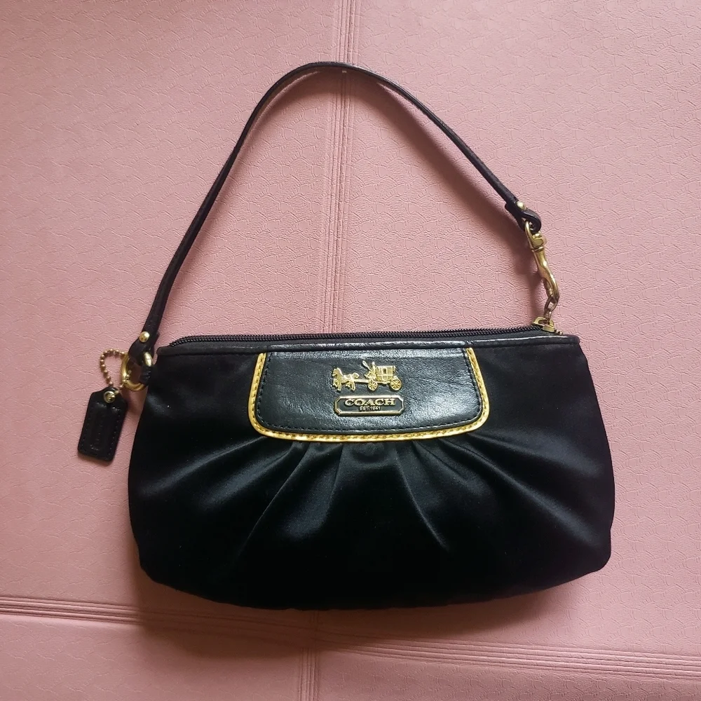 Coach Y2K Large Black Amanda Satin Wristlet Clutch - Horse and Carriage Logo
