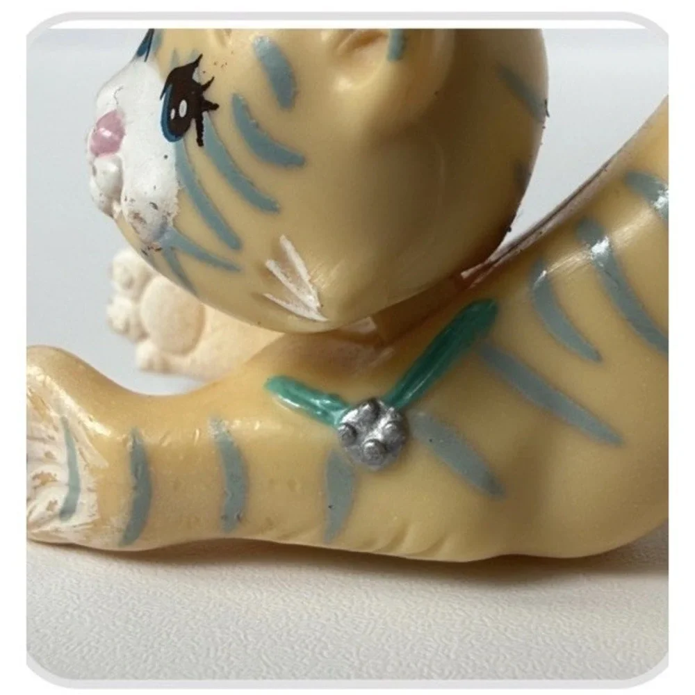 Vintage Littlest Pet Shop Zoo Tiger Baby Cub Nursery Kenner 1993 Collectible G1