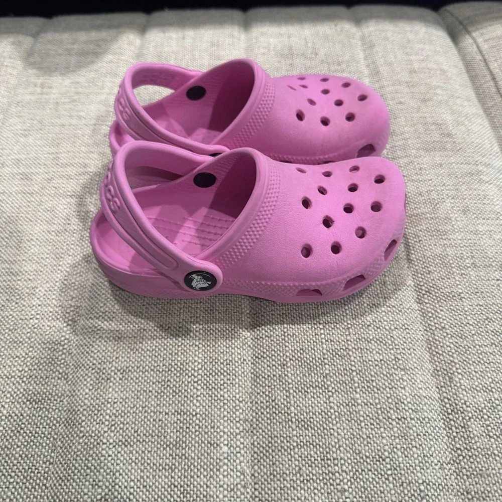 CROCS good preowned