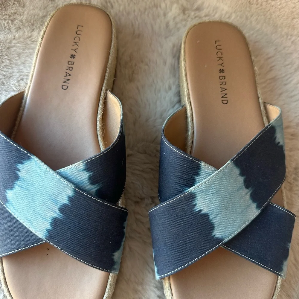 Lucky Brand stylish sandals