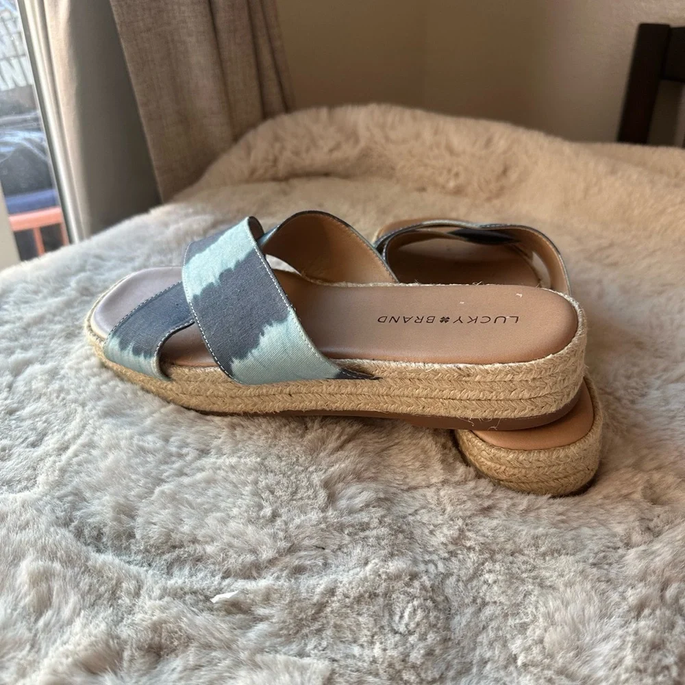Lucky Brand stylish sandals