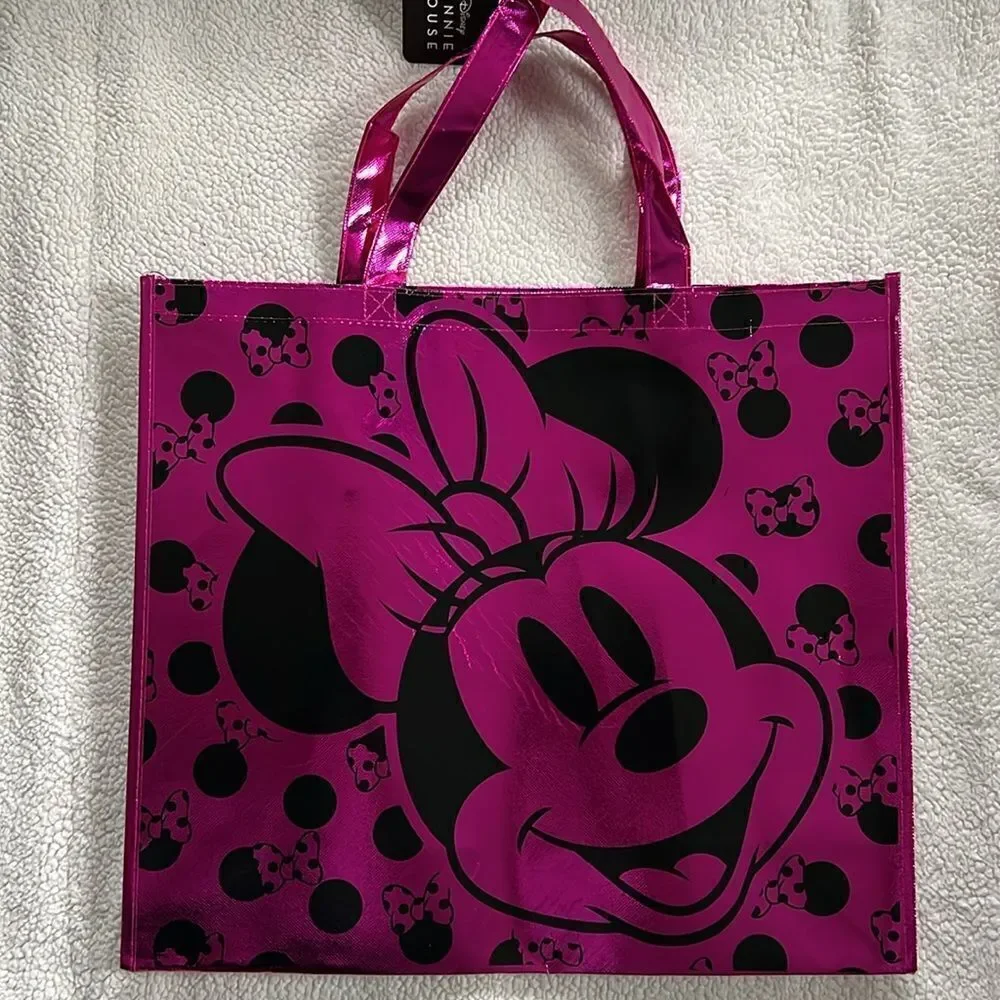 minnie large