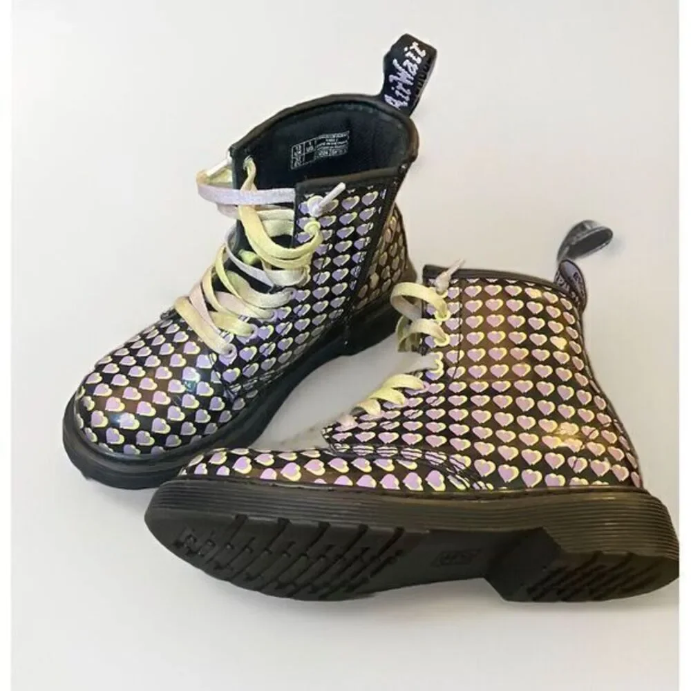 dr martens 1460 Boots Jr Size 13‎ PATENT HEART PRINTED LACE UP Docs