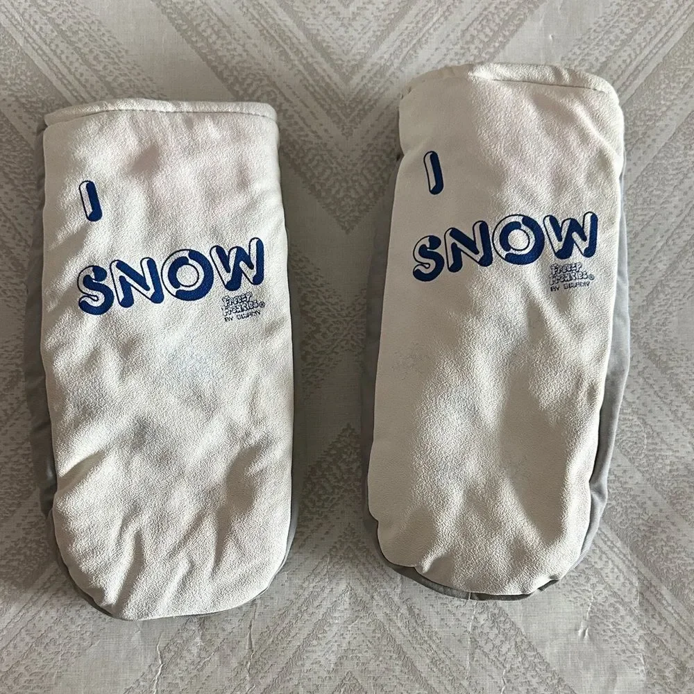 Freezh Freakies ‘I Love Snow’ White and Gray Mittens