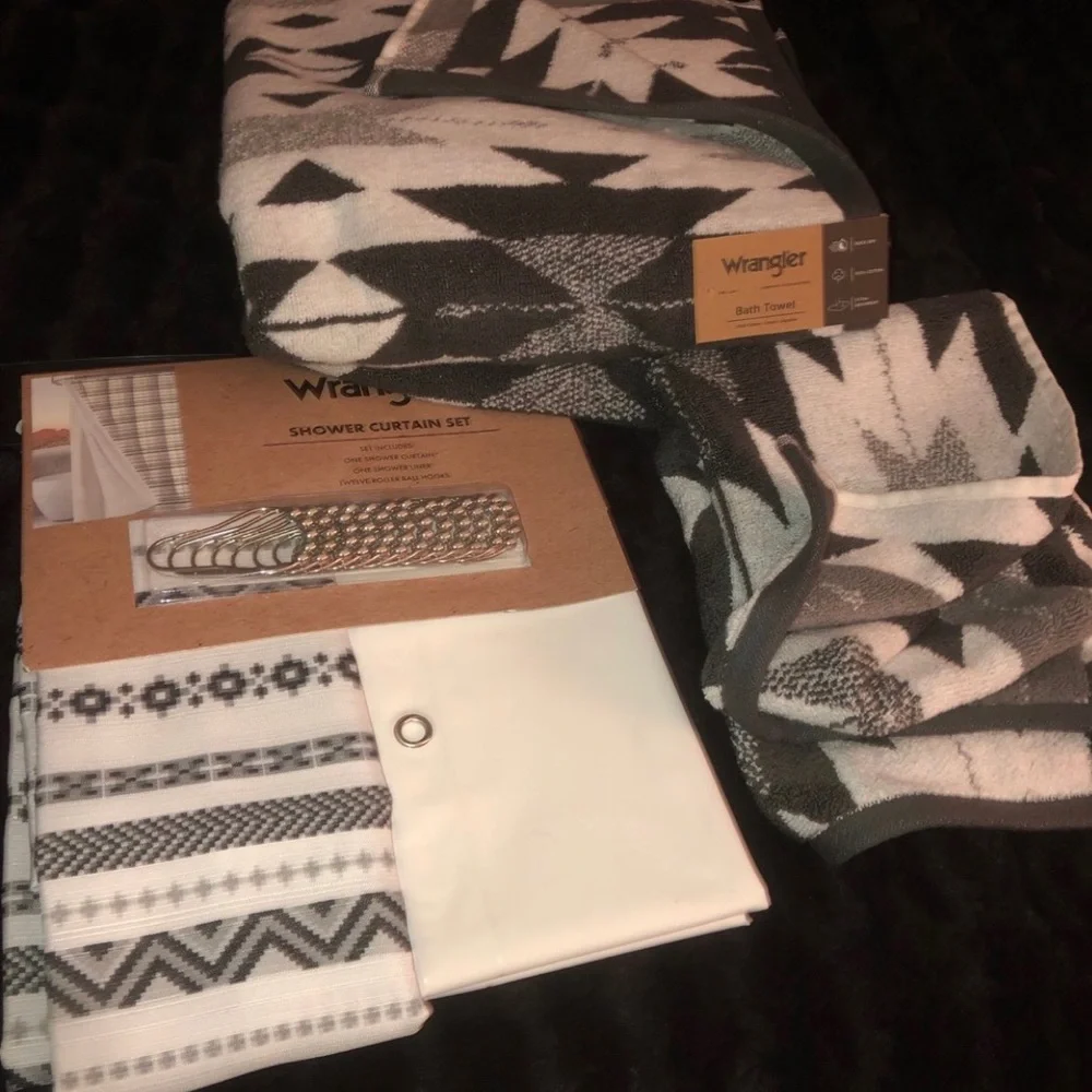 Wrangler Black and White Geometric Bath Towel & Shower Curtain Set