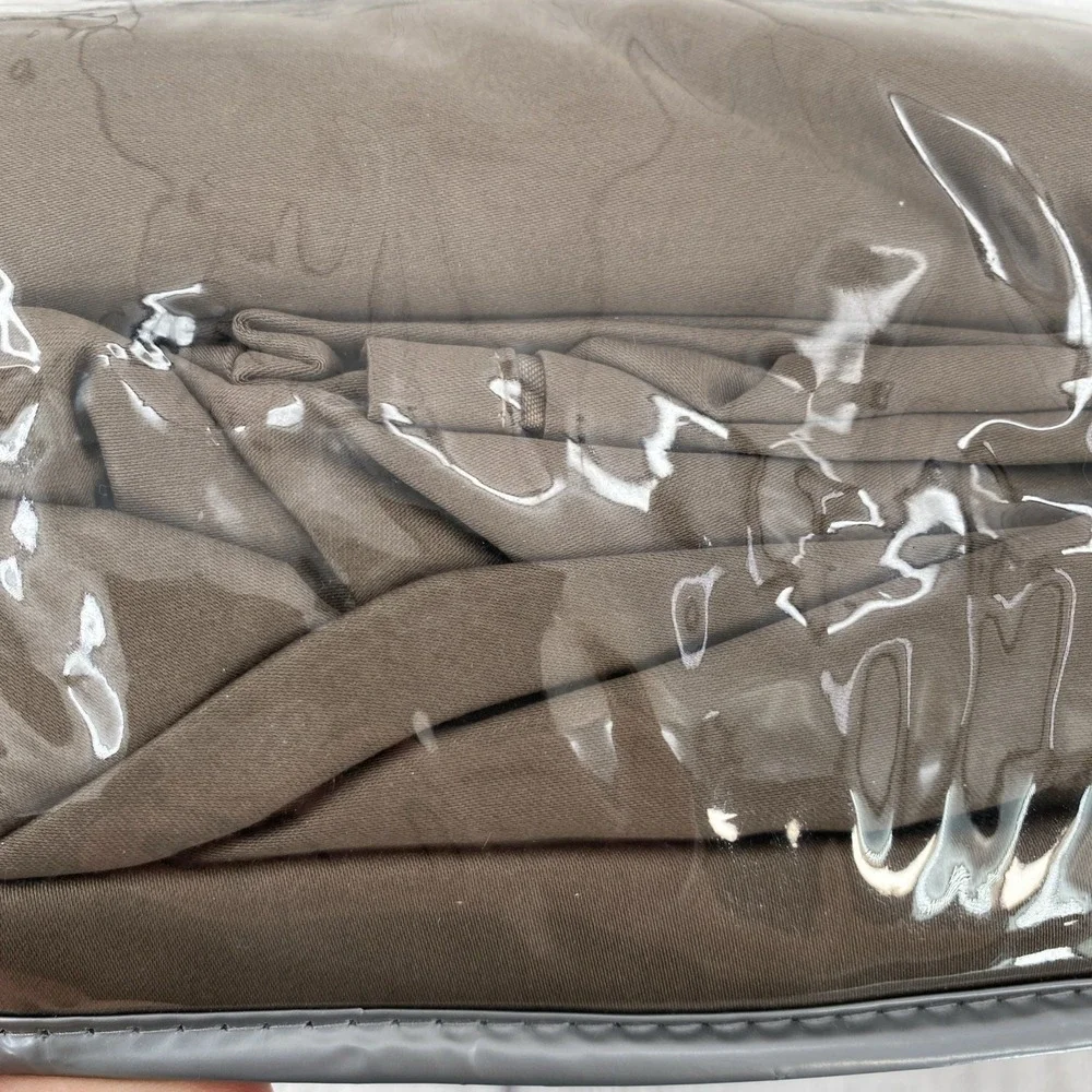 Liz Claiborne liz claiborne