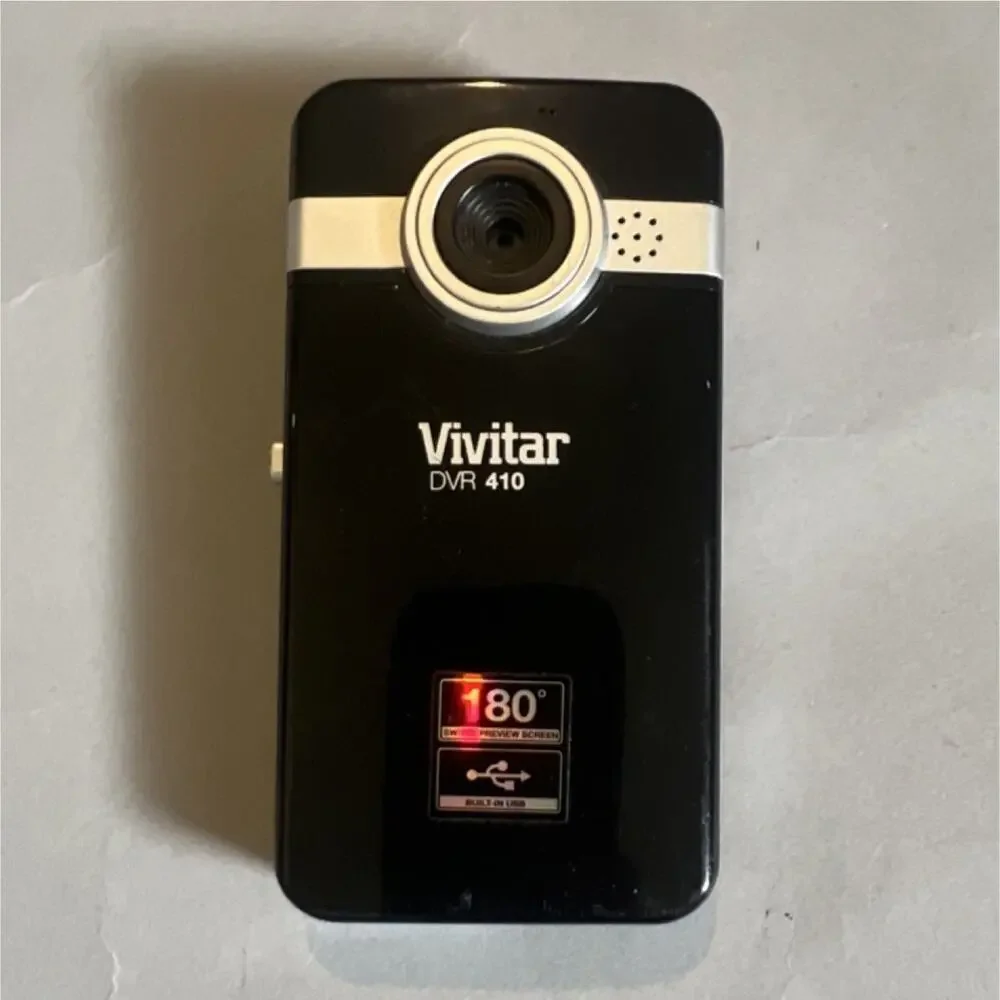 Vivitar DVR 410 Handheld Camcorder Black 180° Preview LCD USB SD Built-in Mic