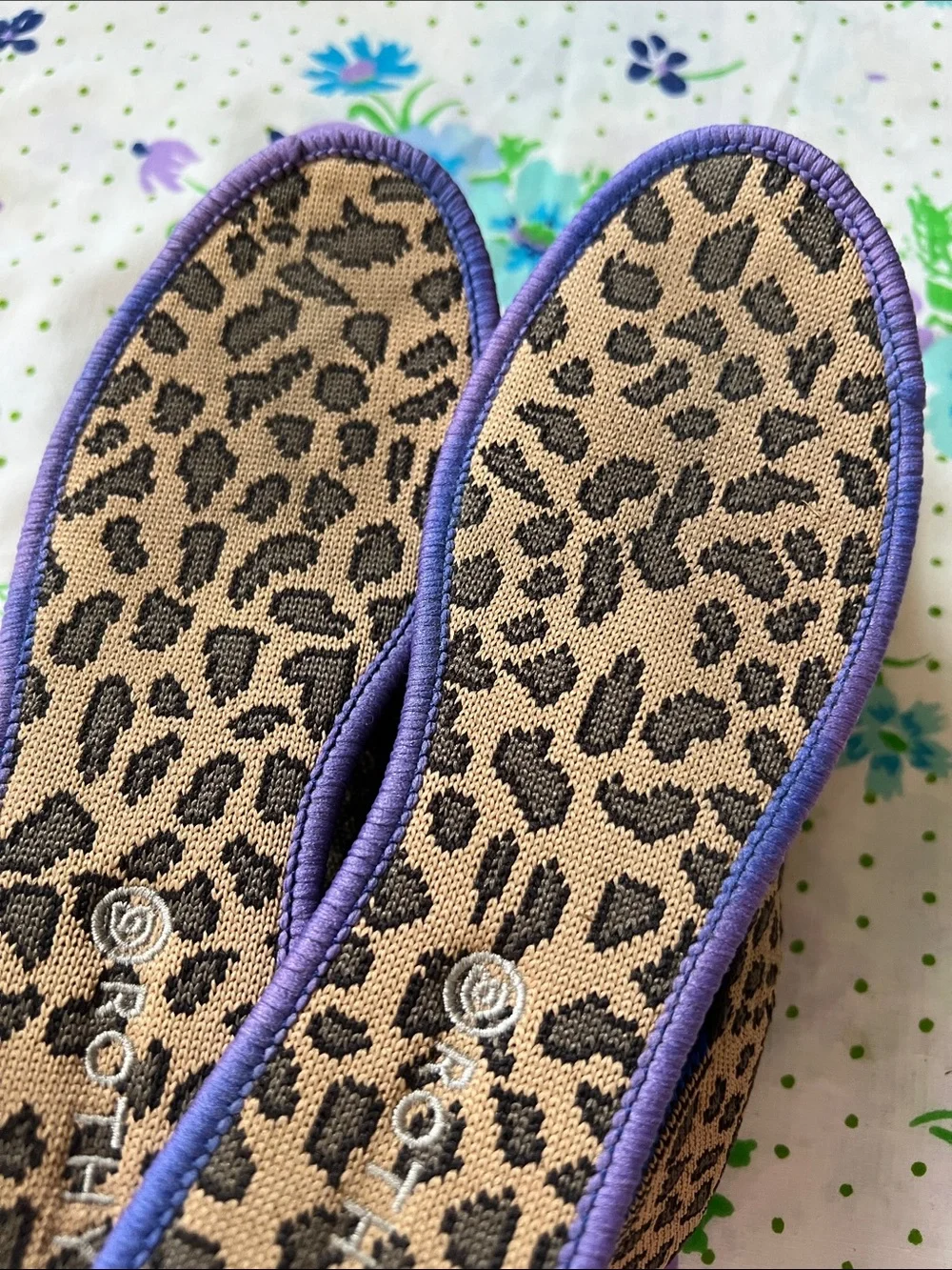 Rothys excellent used