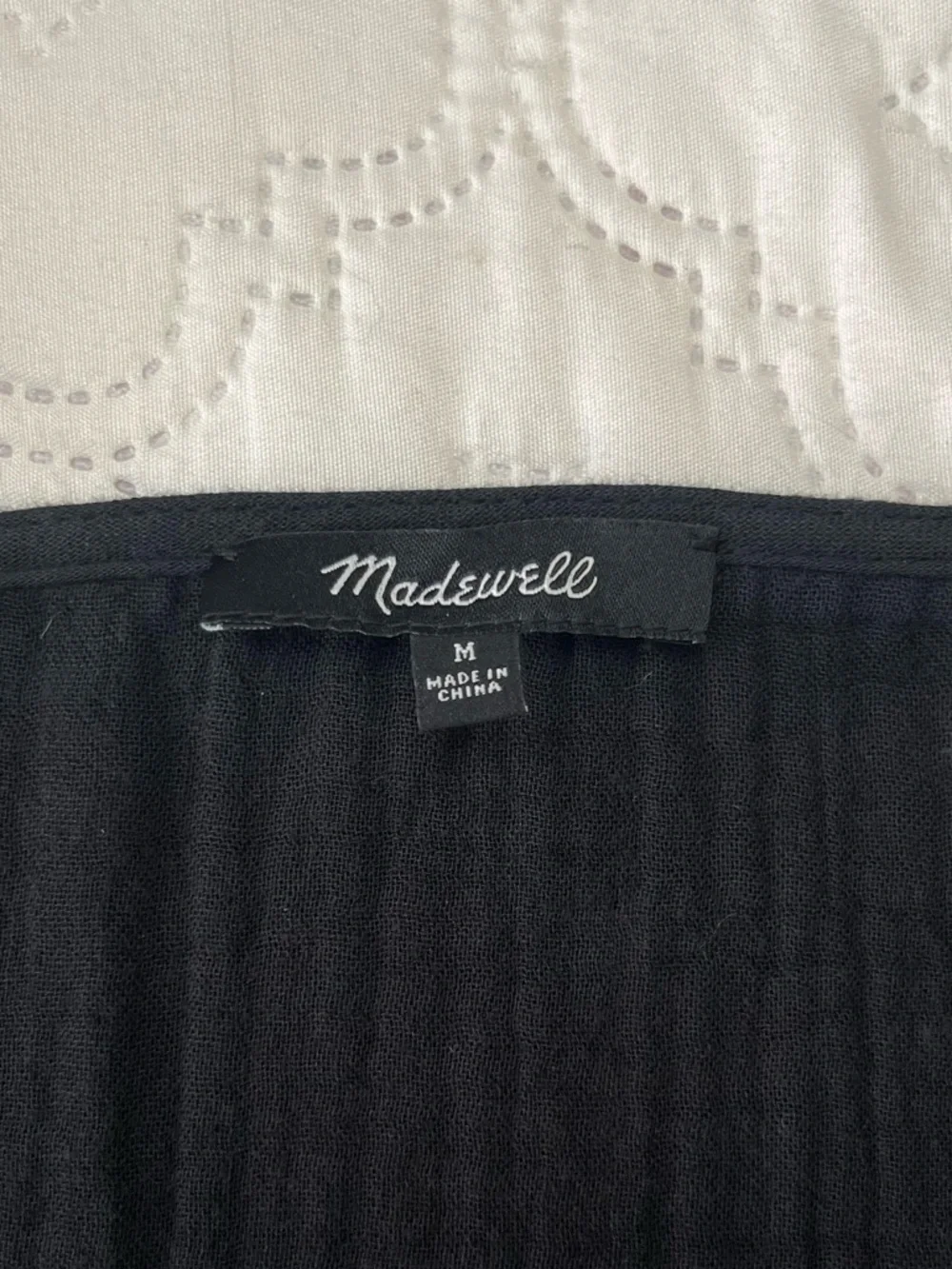 Madewell Lightspun Millbrook Puff-Sleeve Peplum Top in True Black - Size M