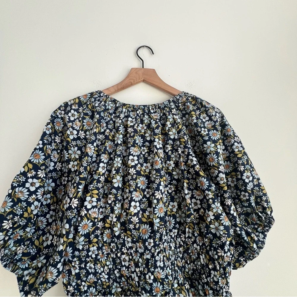 Old Navy Puff Sleeve Smocked V-neck Peplum Top Blue Floral Cottage Prairie Large