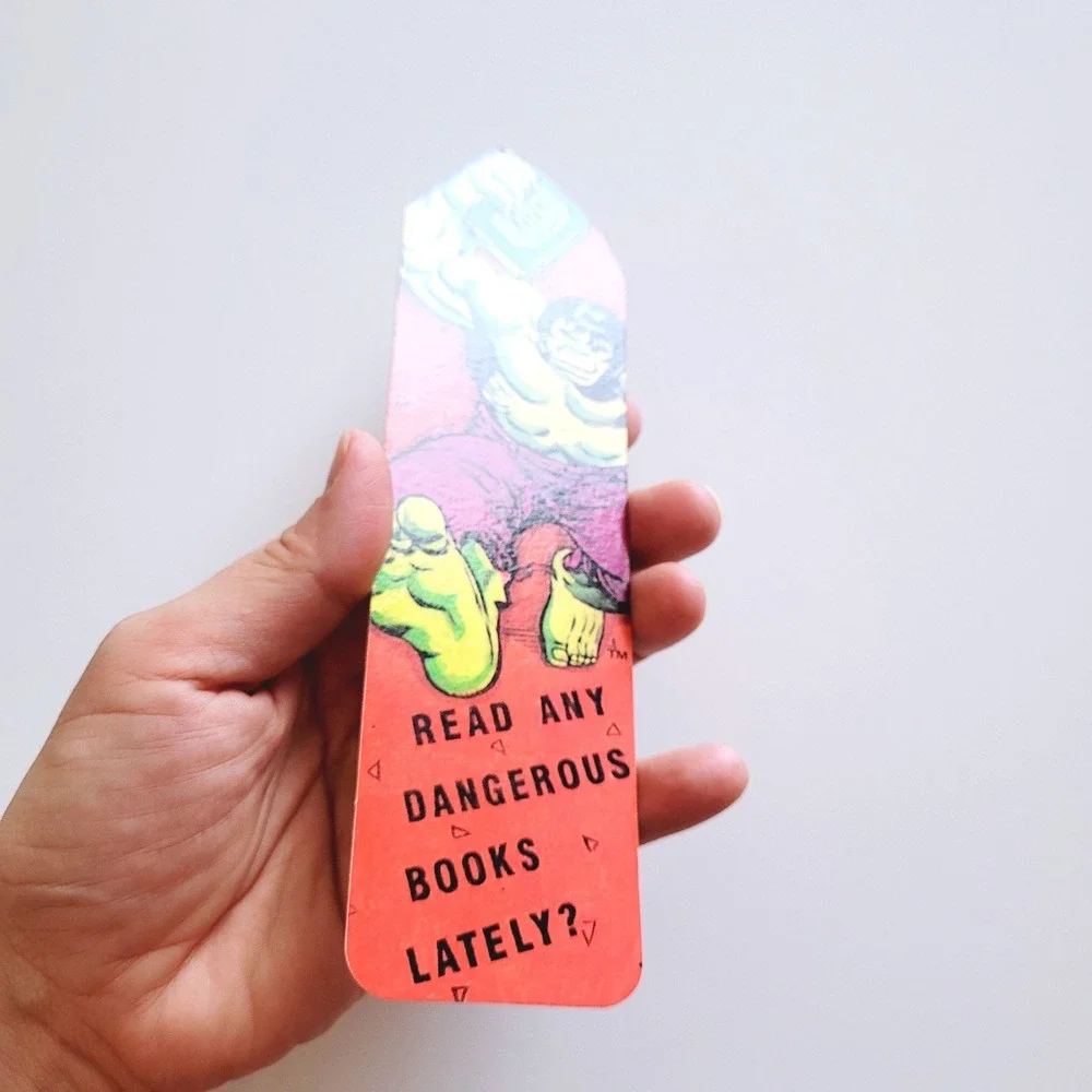 Vintage 80s Incredible Hulk Bookmark, paperboard 1986 Marvel Comics Group 2-1073