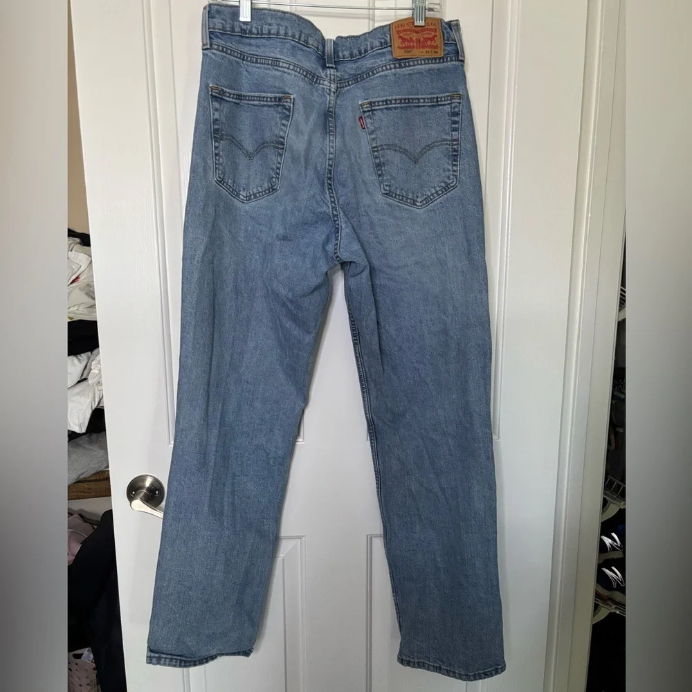 Levis straight leg