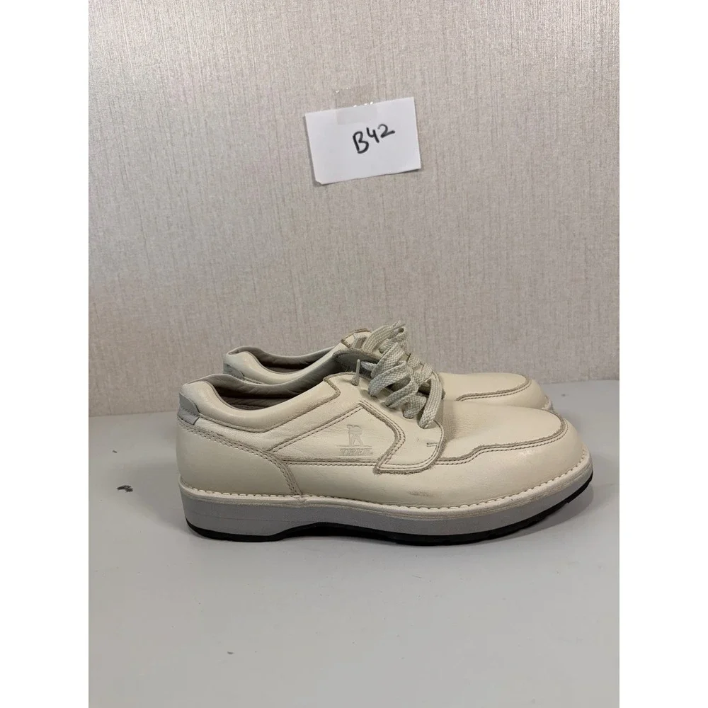 Mens Clarks Of England Biege Walking Shoes Size 12M