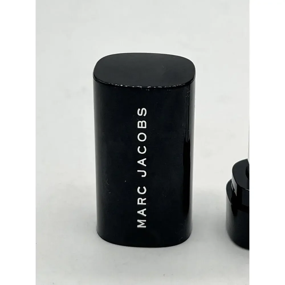 MARC JACOBS description you