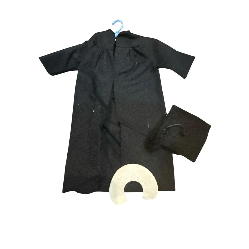 Vintage 1963 Barbie Graduation #945 Cap Gown Diploma‎ Collar