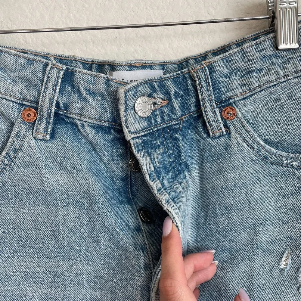 ZARA‎ Distressed Denim Cut Off High Rise Shorts