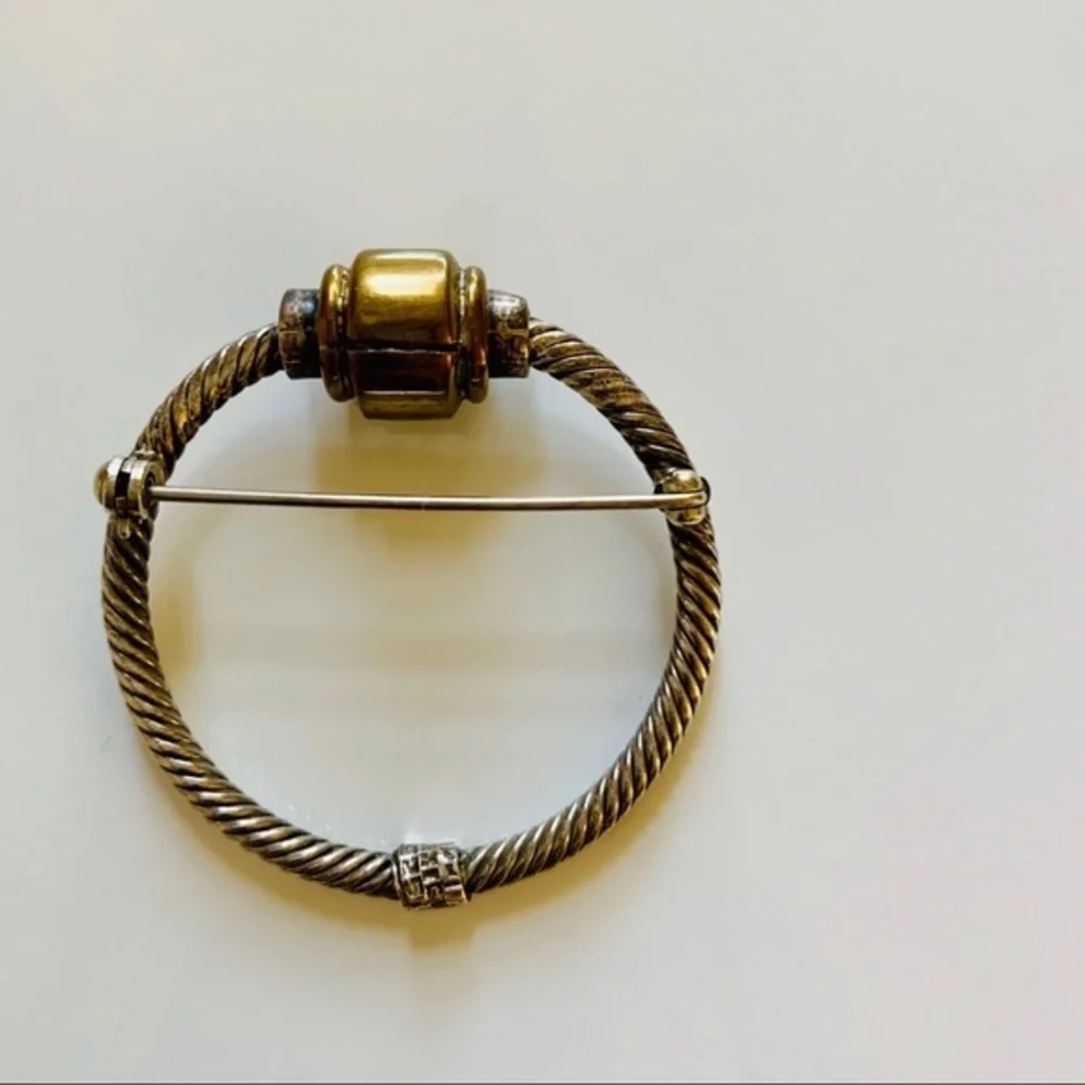 Artist-Made Silver Brooch - SO Beautiful‎