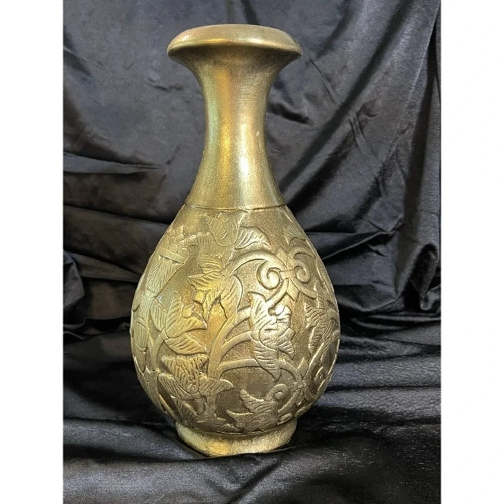FORMALITIES BY‎ BRAUMS 13 x 7 GOLD TONE VASE (2187)