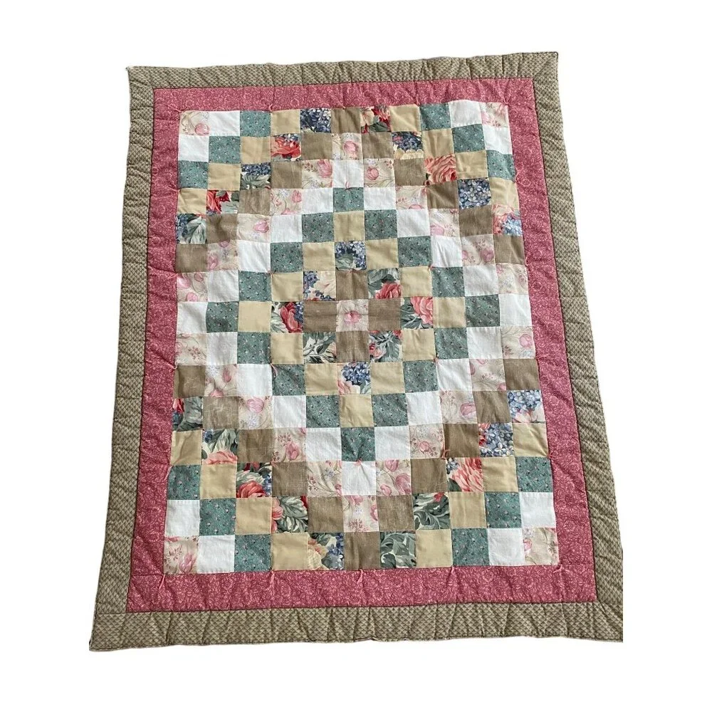Floral pieced tied quilt pink Trip Around the World 1shabby chic lap blanket 36
