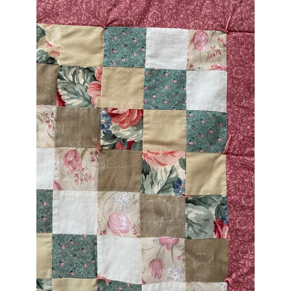 Floral pieced tied quilt pink Trip Around the World 1shabby chic lap blanket 36