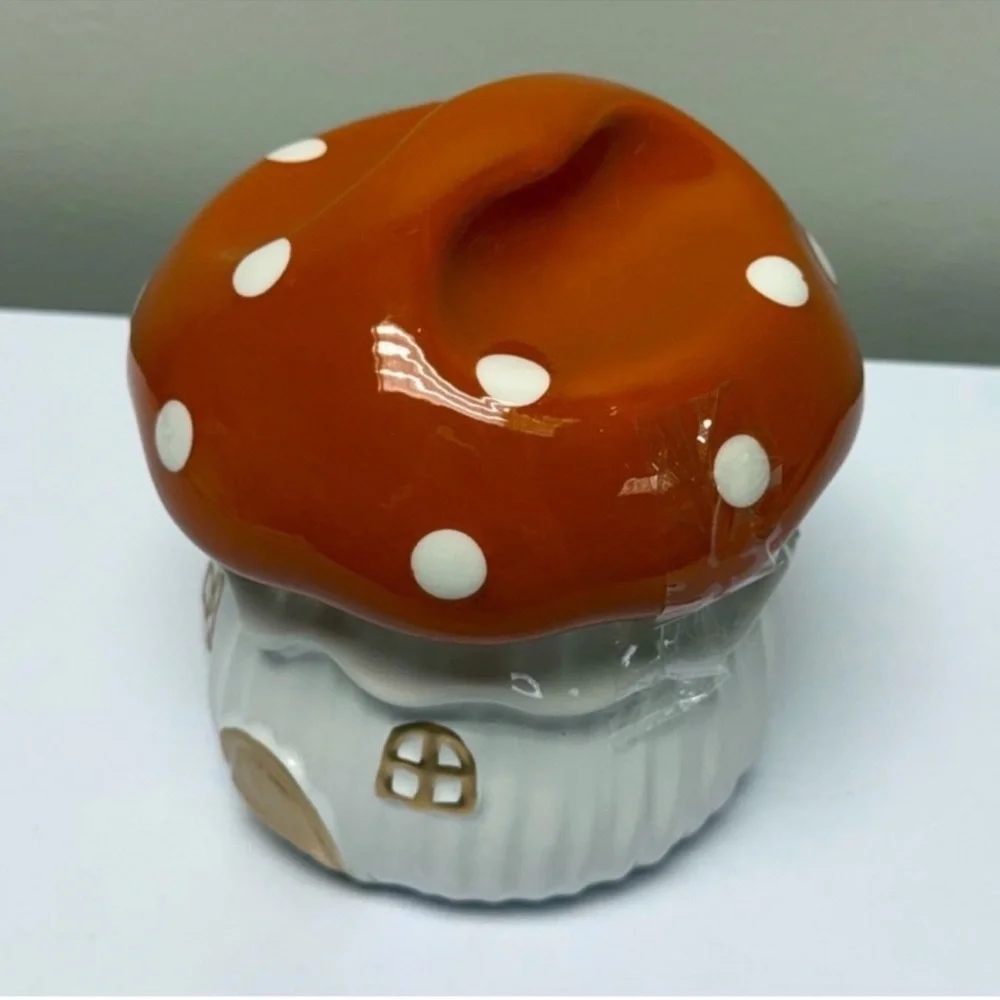 Target gold white