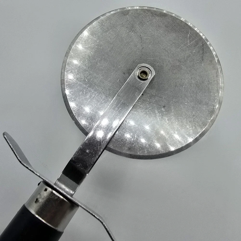Pampered‎ Chef Pizza Cutter Stainless Steel Slicer Taiwan Retired NO COVER
