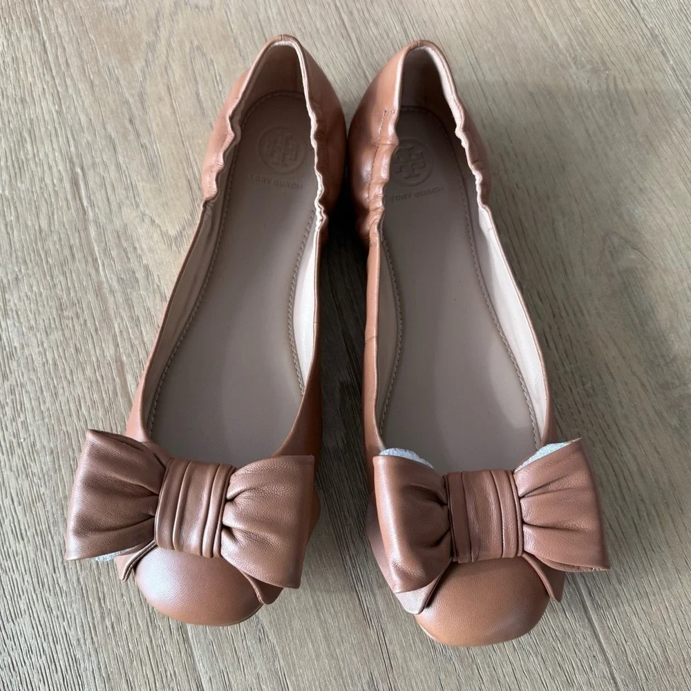 Tory Burch Royal Tan Nappa Leather Divine Bow Driver Ballet Flats