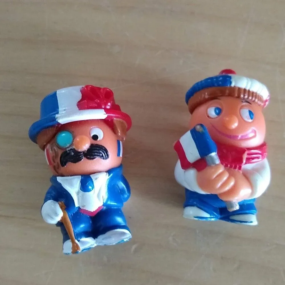 French figurines, cake topper Decoration x 2 size 1.5