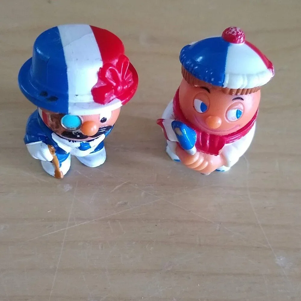 French figurines, cake topper Decoration x 2 size 1.5