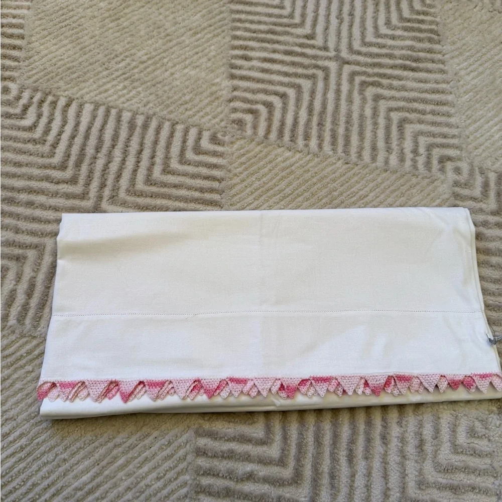 Vintage Cream Pillowcase with Pink Trim Set Of 2