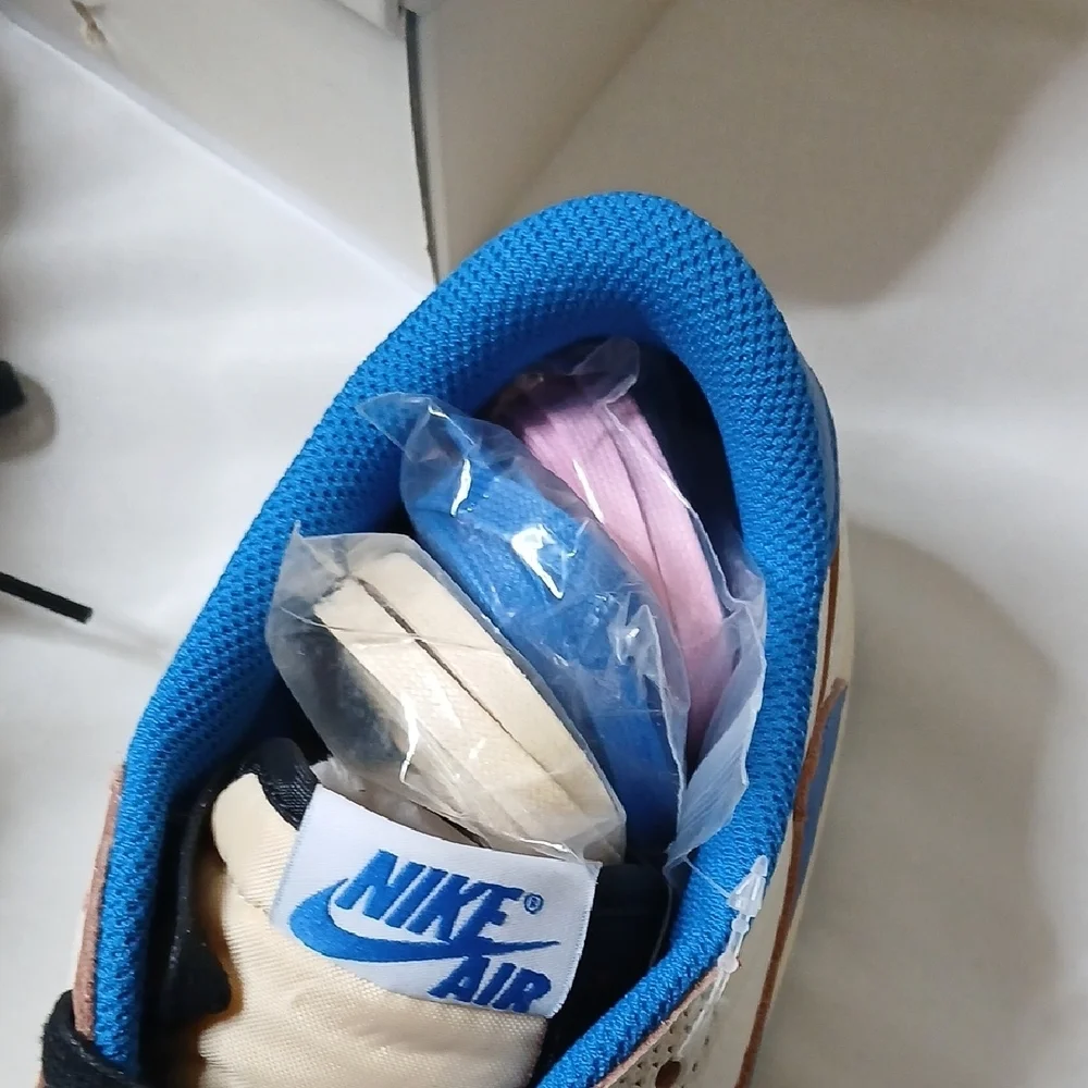 Nike Air Jordan 1 Low OG Travis Scott x Fragments