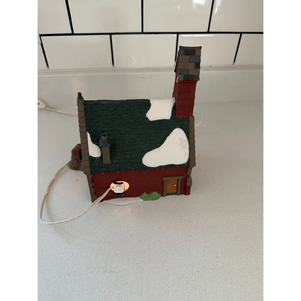 Department 56 noticeable adult